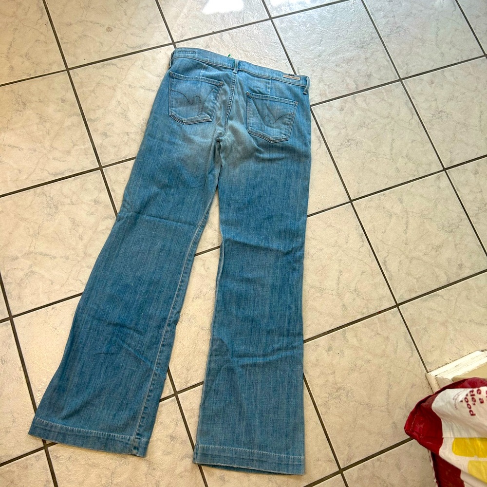 Women’s Jeans